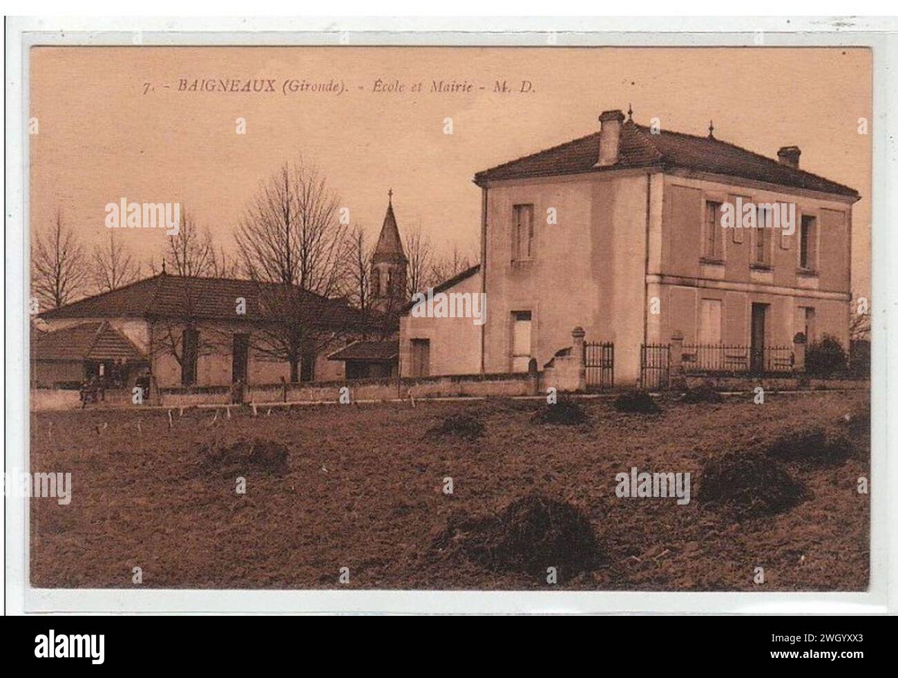 Baigneaux - Ecoles et Mairie. Foto Stock