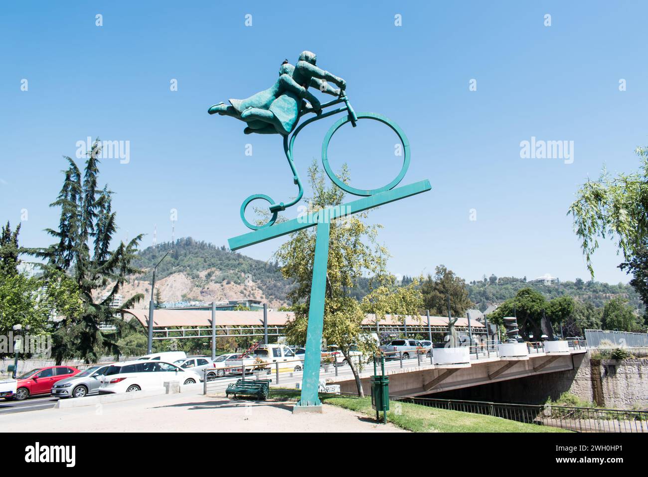 El Parque de las Esculturas, situato a Santiago, Cile, è un importante parco di sculture all'aperto che presenta una vasta collezione di opere d'arte contemporanea. Foto Stock