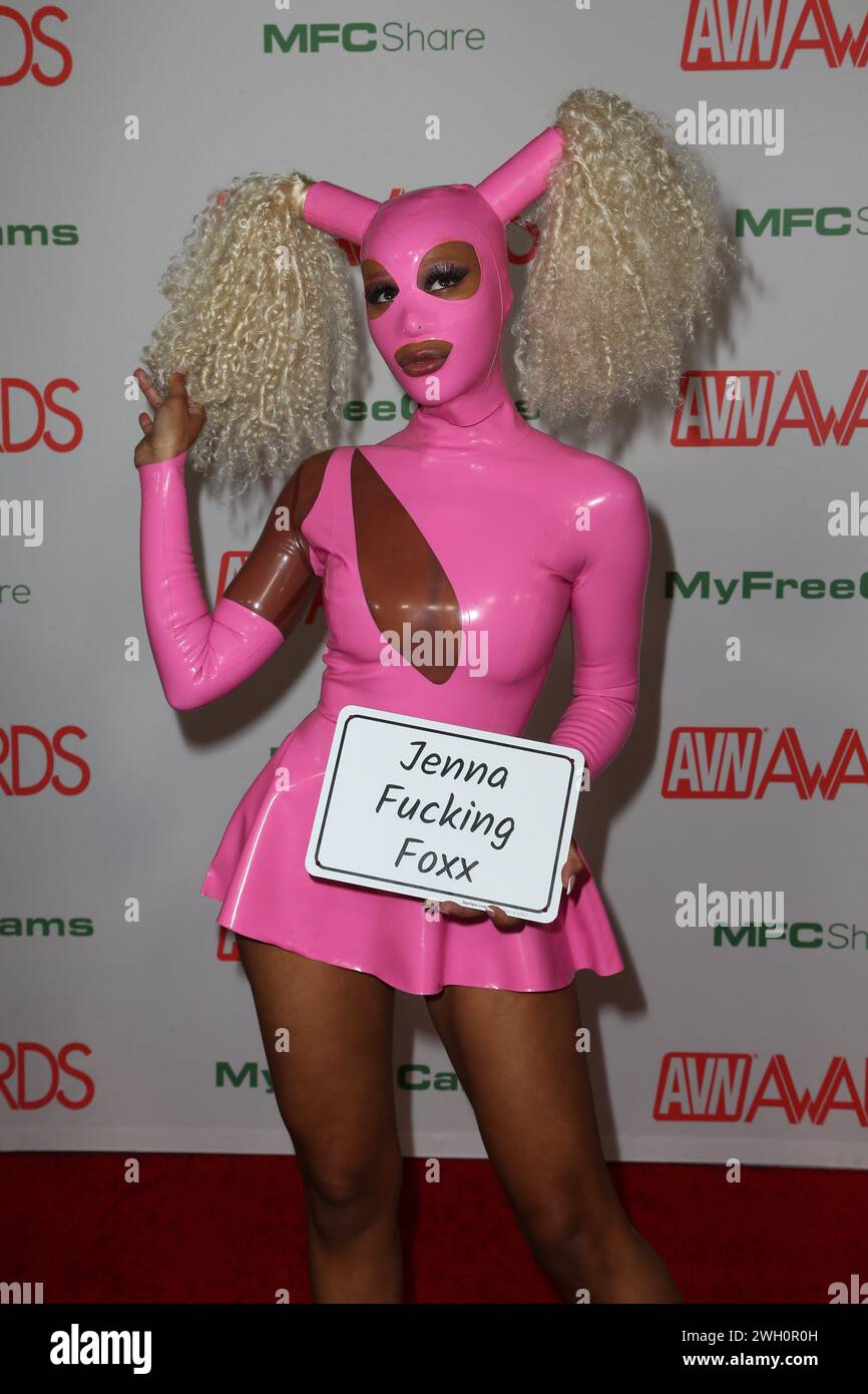 LAS VEGAS, NEVADA - USA, 28 GENNAIO 2024. La star dell'intrattenimento per adulti Jenna Foxx sul Red Carpet per gli Adult Video News (AVN) Awards. Foto Stock