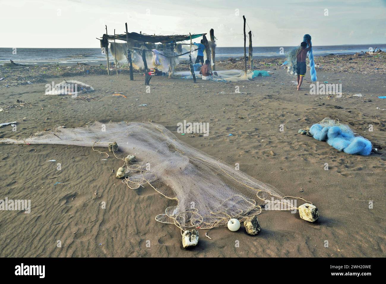 Pescatori, Surwada Beach, Tithal, Valsad, Gujarat, India, Asia Foto Stock
