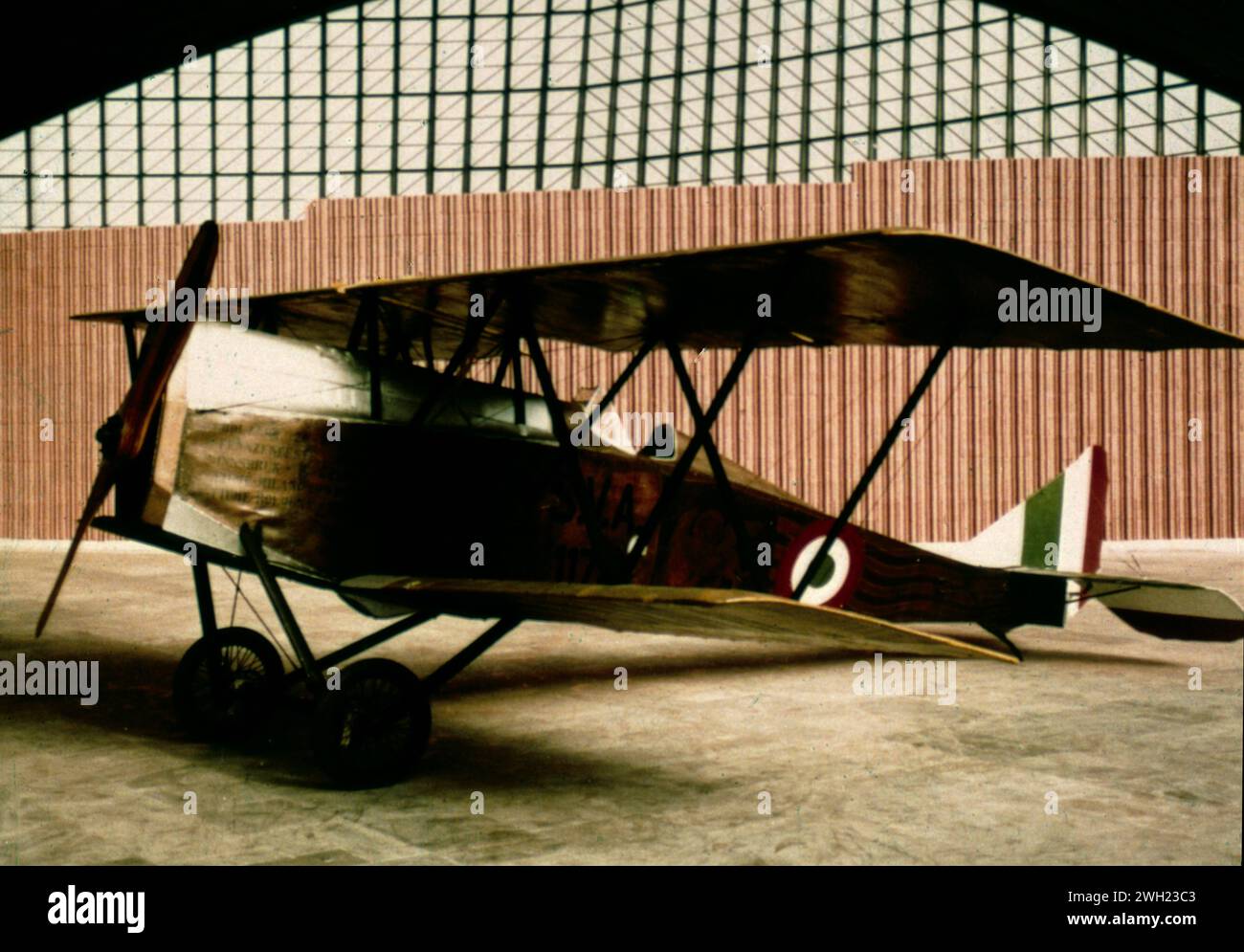 Biplano da ricognizione italiano Ansaldo SVA, Italia 1910s Foto Stock