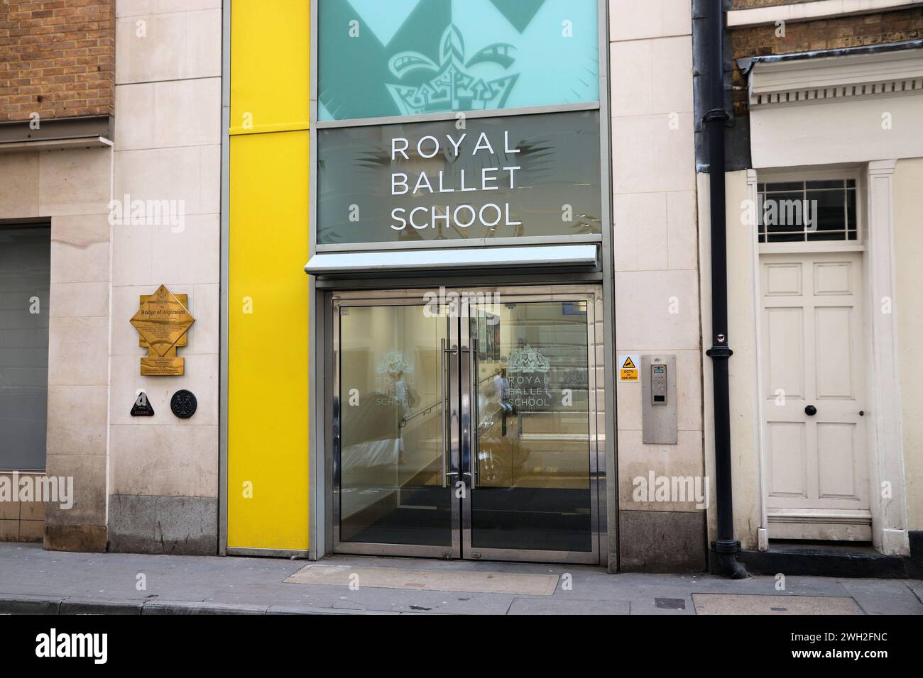 LONDRA, Regno Unito - 14 LUGLIO 2019: Royal Ballet School di Londra. È uno dei centri più importanti al mondo per l'addestramento al balletto classico. Foto Stock