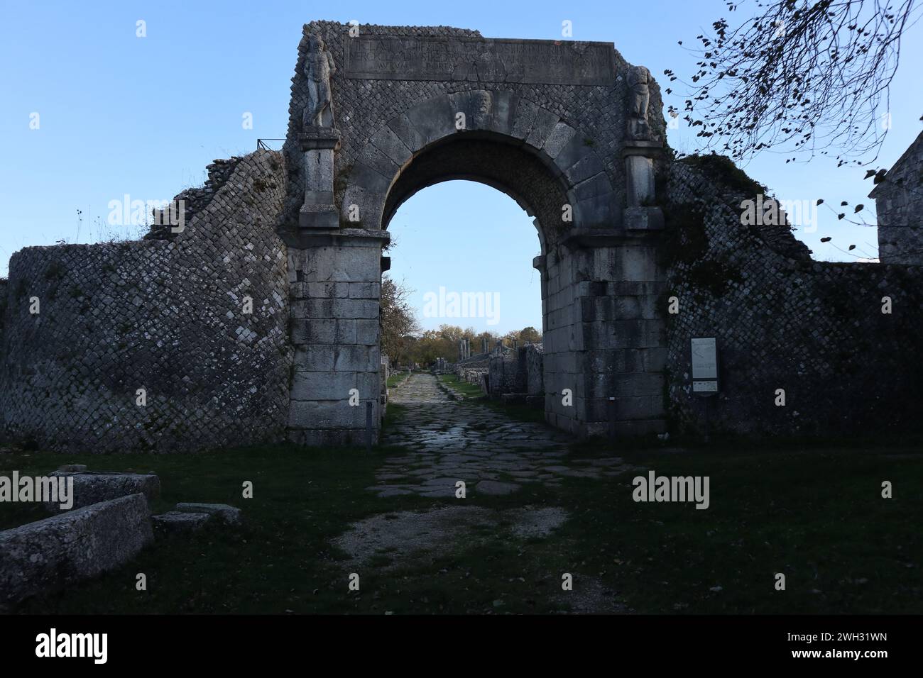 Altilia - porta Boiano nel Parco Archeologico di Sepino Foto Stock