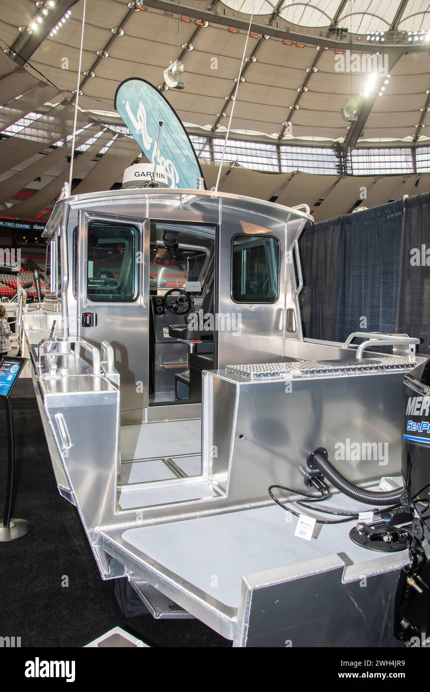 Stern della barca in alluminio saldato Silver Streak al salone nautico BC Place a Vancouver, British Columbia, Canada Foto Stock