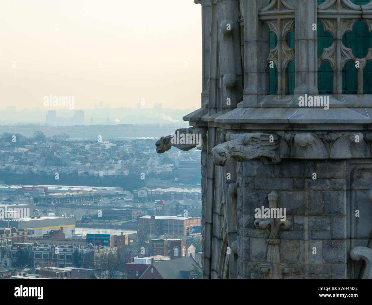 Cattedrale Basilica del Sacro cuore di Newark, NJ È la quinta cattedrale più grande del Nord America ed è la sede dell'arcidio cattolico Foto Stock