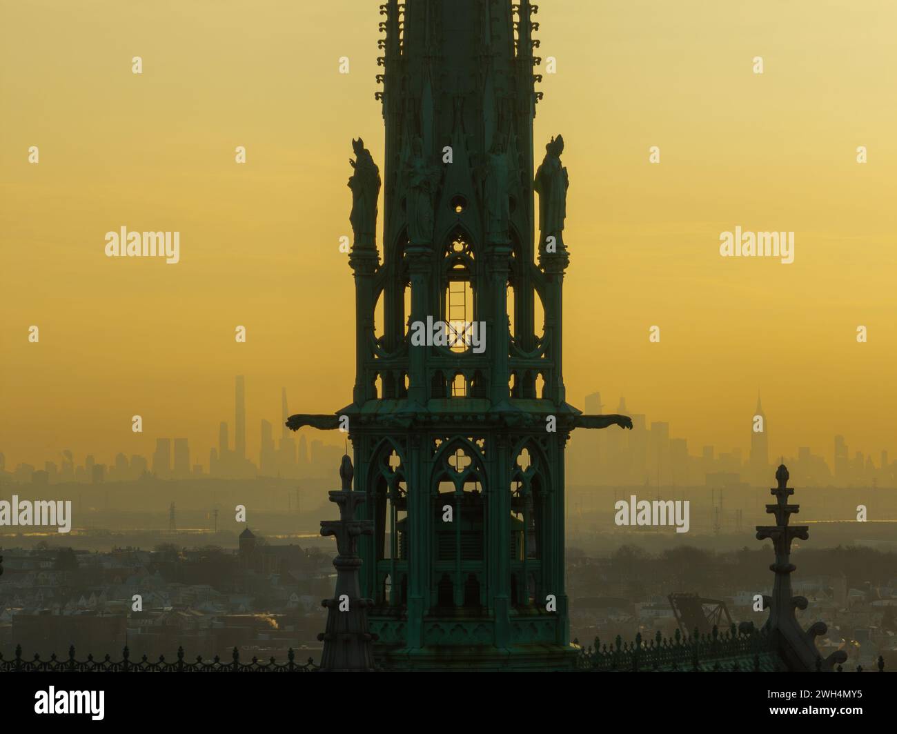 Cattedrale Basilica del Sacro cuore di Newark, NJ È la quinta cattedrale più grande del Nord America ed è la sede dell'arcidio cattolico Foto Stock