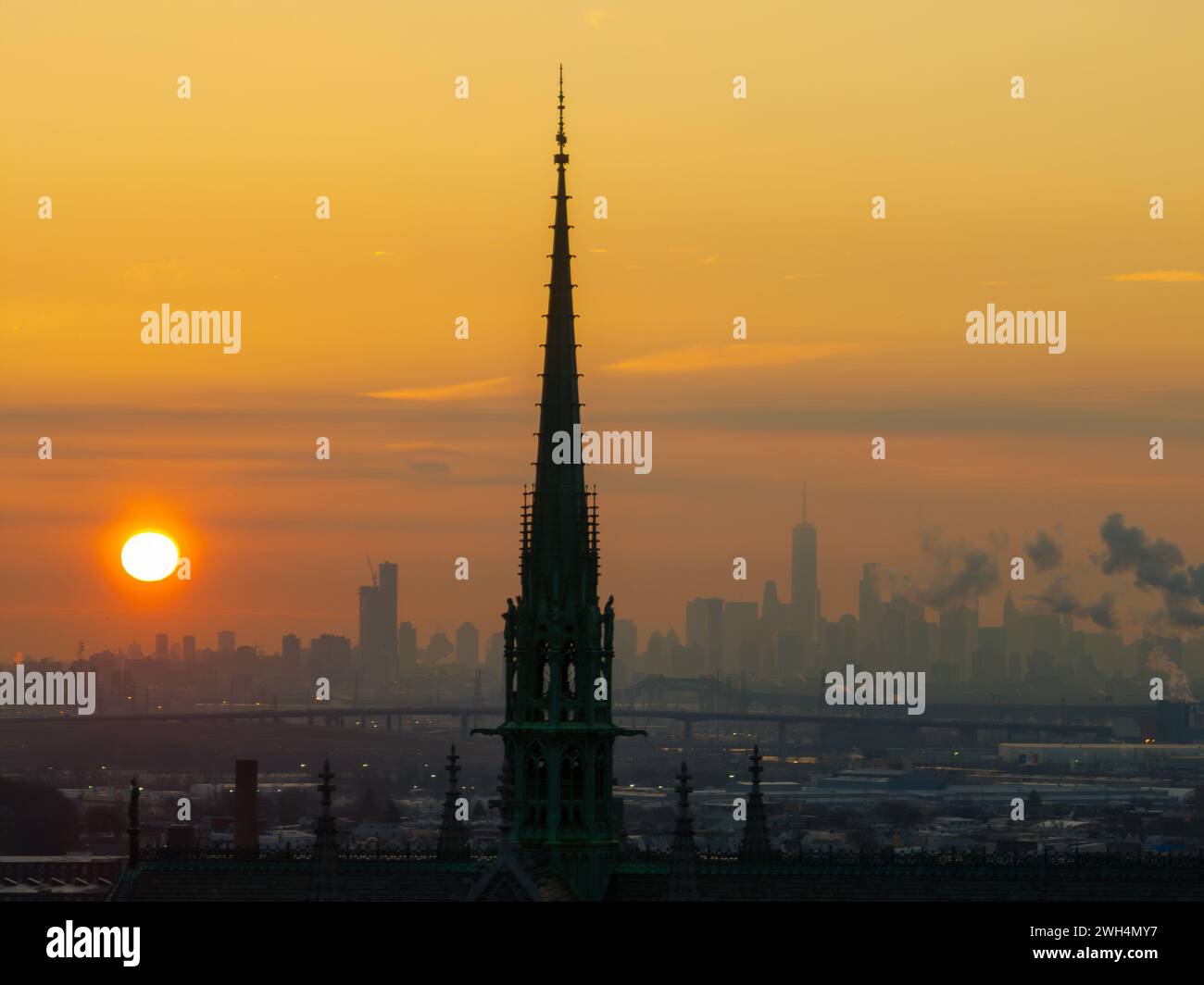 Cattedrale Basilica del Sacro cuore di Newark, NJ È la quinta cattedrale più grande del Nord America ed è la sede dell'arcidio cattolico Foto Stock