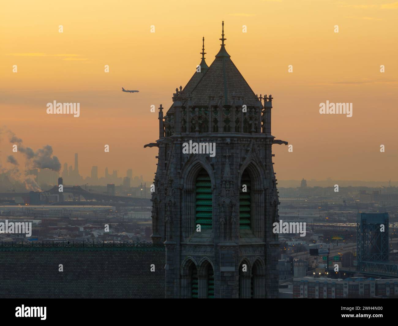 Cattedrale Basilica del Sacro cuore di Newark, NJ È la quinta cattedrale più grande del Nord America ed è la sede dell'arcidio cattolico Foto Stock