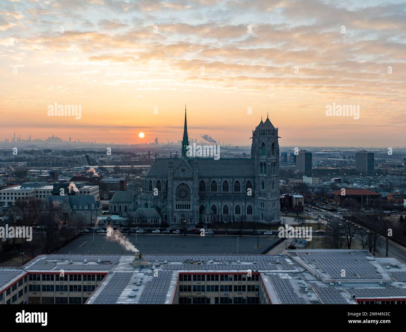 Cattedrale Basilica del Sacro cuore di Newark, NJ È la quinta cattedrale più grande del Nord America ed è la sede dell'arcidio cattolico Foto Stock