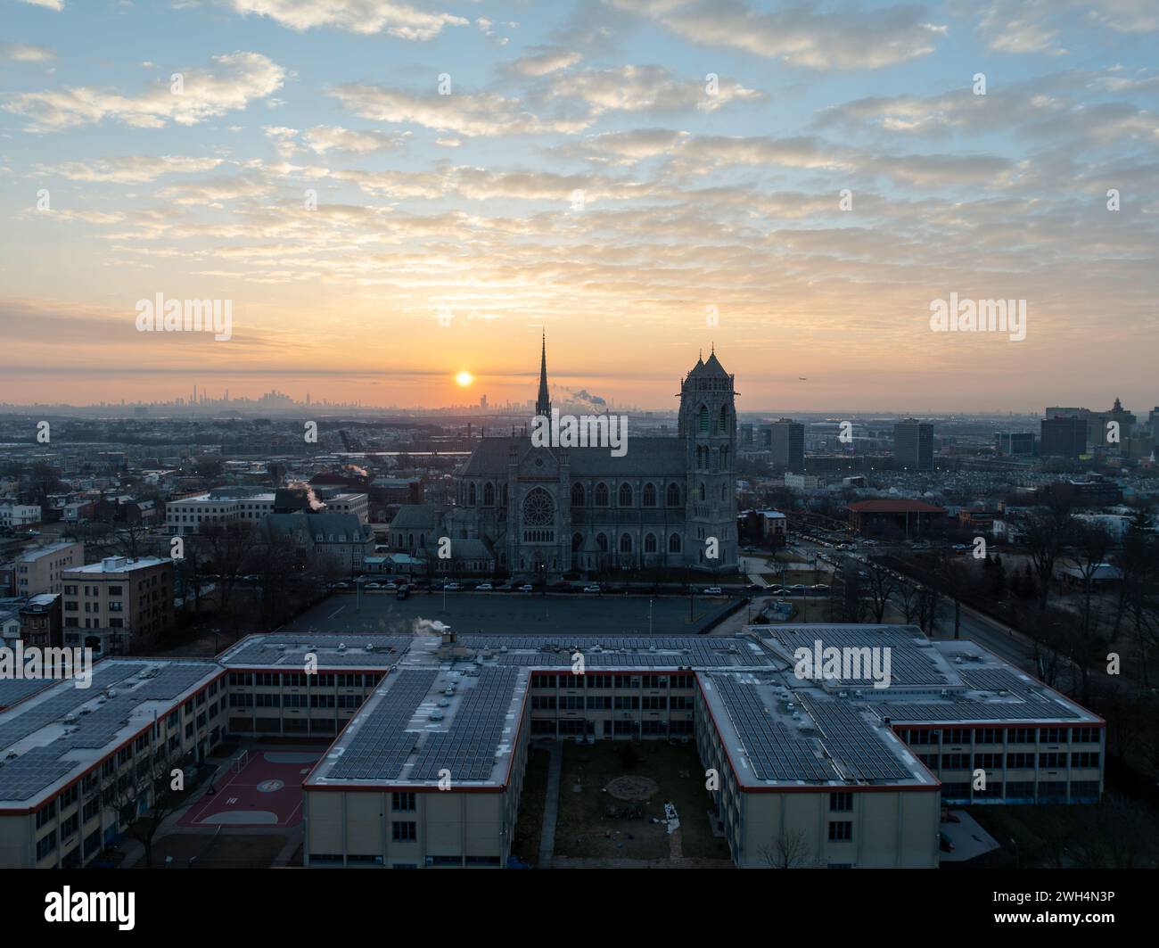 Cattedrale Basilica del Sacro cuore di Newark, NJ È la quinta cattedrale più grande del Nord America ed è la sede dell'arcidio cattolico Foto Stock
