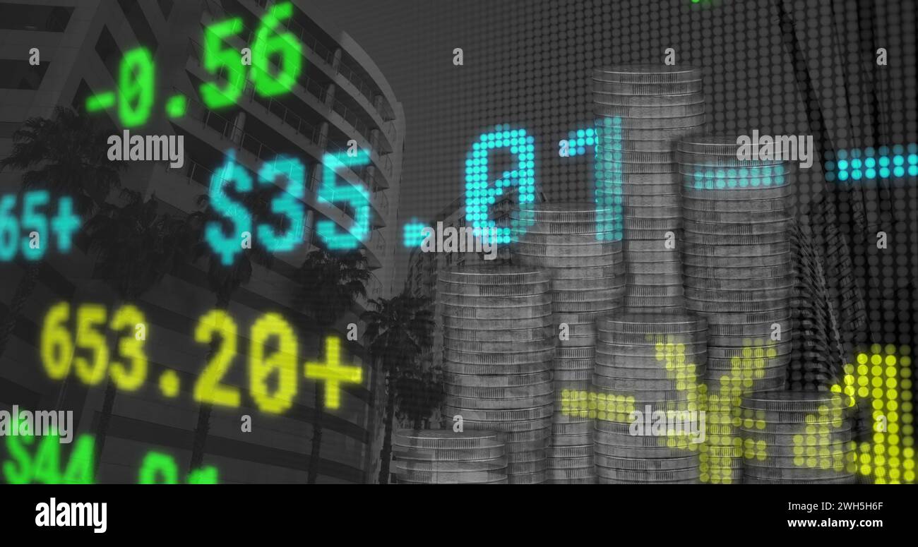 Immagine dell'elaborazione dei dati e delle monete sul paesaggio urbano Foto Stock