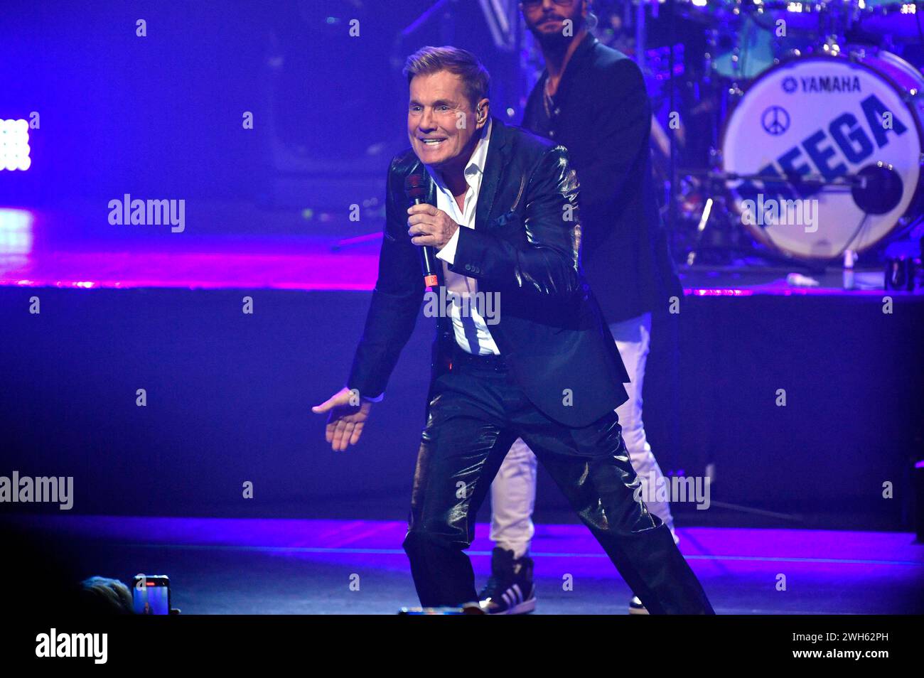 Dieter Bohlen live beim exklusiven Konzert zum 70. Geburtstag von Dieter Bohlen im Theater am Potsdamer Platz. Berlino, 07.02.2024 *** Dieter Bohlen live all'esclusivo concerto per il 70° compleanno di Dieter Bohlens al Theater am Potsdamer Platz Berlin, 07 02 2024 foto:Xn.xKubelkax/xFuturexImagex bohlen_4201 Foto Stock
