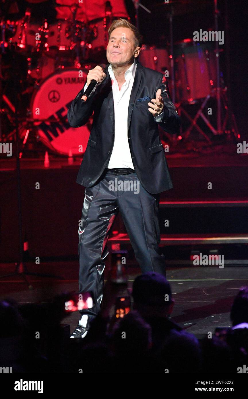 Dieter Bohlen live beim exklusiven Konzert zum 70. Geburtstag von Dieter Bohlen im Theater am Potsdamer Platz. Berlino, 07.02.2024 *** Dieter Bohlen live all'esclusivo concerto per il 70° compleanno di Dieter Bohlens al Theater am Potsdamer Platz Berlin, 07 02 2024 foto:Xn.xKubelkax/xFuturexImagex bohlen_4238 Foto Stock