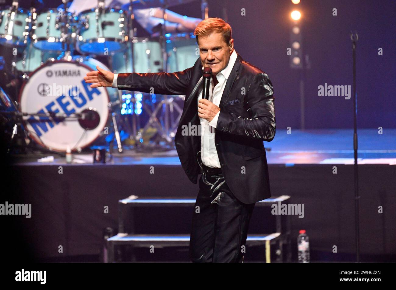 Dieter Bohlen live beim exklusiven Konzert zum 70. Geburtstag von Dieter Bohlen im Theater am Potsdamer Platz. Berlino, 07.02.2024 *** Dieter Bohlen live all'esclusivo concerto per il 70° compleanno di Dieter Bohlens al Theater am Potsdamer Platz Berlin, 07 02 2024 foto:Xn.xKubelkax/xFuturexImagex bohlen_4216 Foto Stock