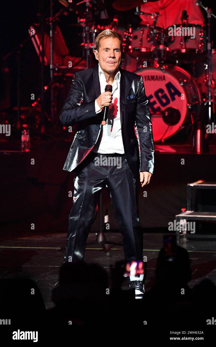 Dieter Bohlen live beim exklusiven Konzert zum 70. Geburtstag von Dieter Bohlen im Theater am Potsdamer Platz. Berlino, 07.02.2024 *** Dieter Bohlen live all'esclusivo concerto per il 70° compleanno di Dieter Bohlens al Theater am Potsdamer Platz Berlin, 07 02 2024 foto:Xn.xKubelkax/xFuturexImagex bohlen_4247 Foto Stock