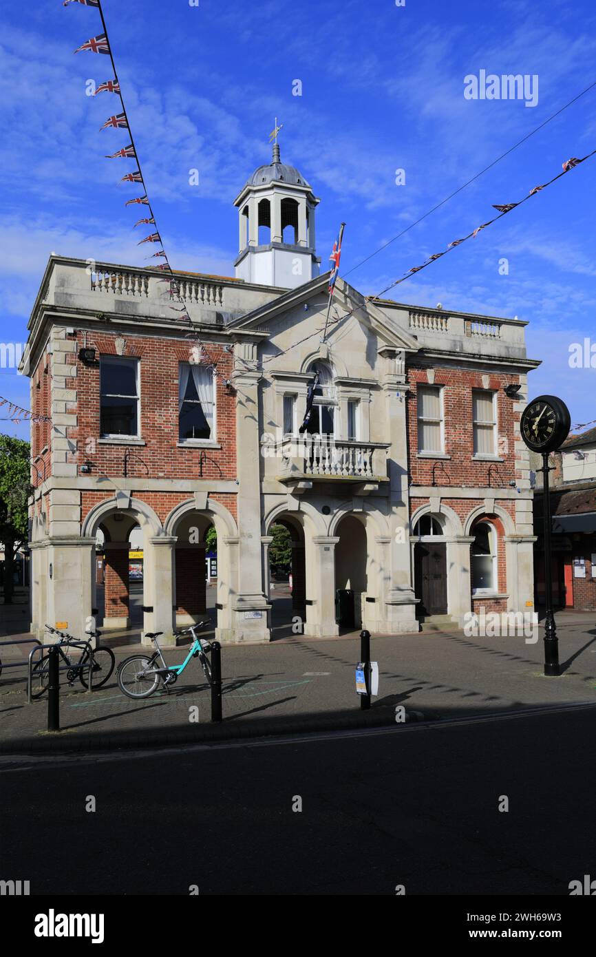 L'edificio del Consiglio comunale di Christchurch, città di Christchurch, Dorset; Inghilterra, Regno Unito Foto Stock