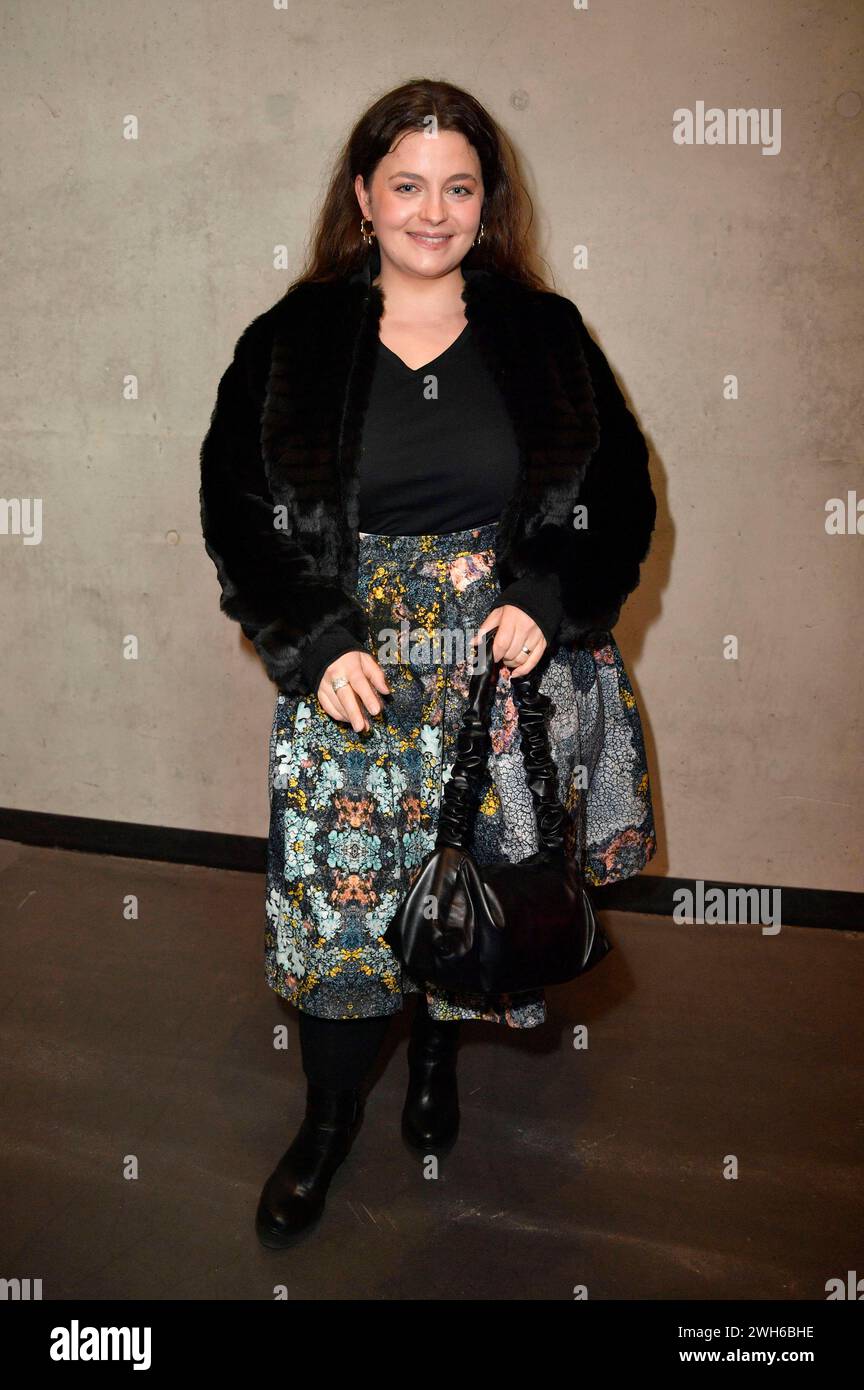 Ronja Forcher bei der Kilian Kerner Fashion Show auf der Berlin Fashion Week Autunno/Inverno 2024 nella der Verti Music Hall. Berlino, 07.02.2024 *** Ronja Forcher al Kilian Kerner Fashion Show alla Berlin Fashion Week Autunno Inverno 2024 nella Verti Music Hall Berlin, 07 02 2024 foto:Xn.xKubelkax/xFuturexImagex kerner_4283 Foto Stock