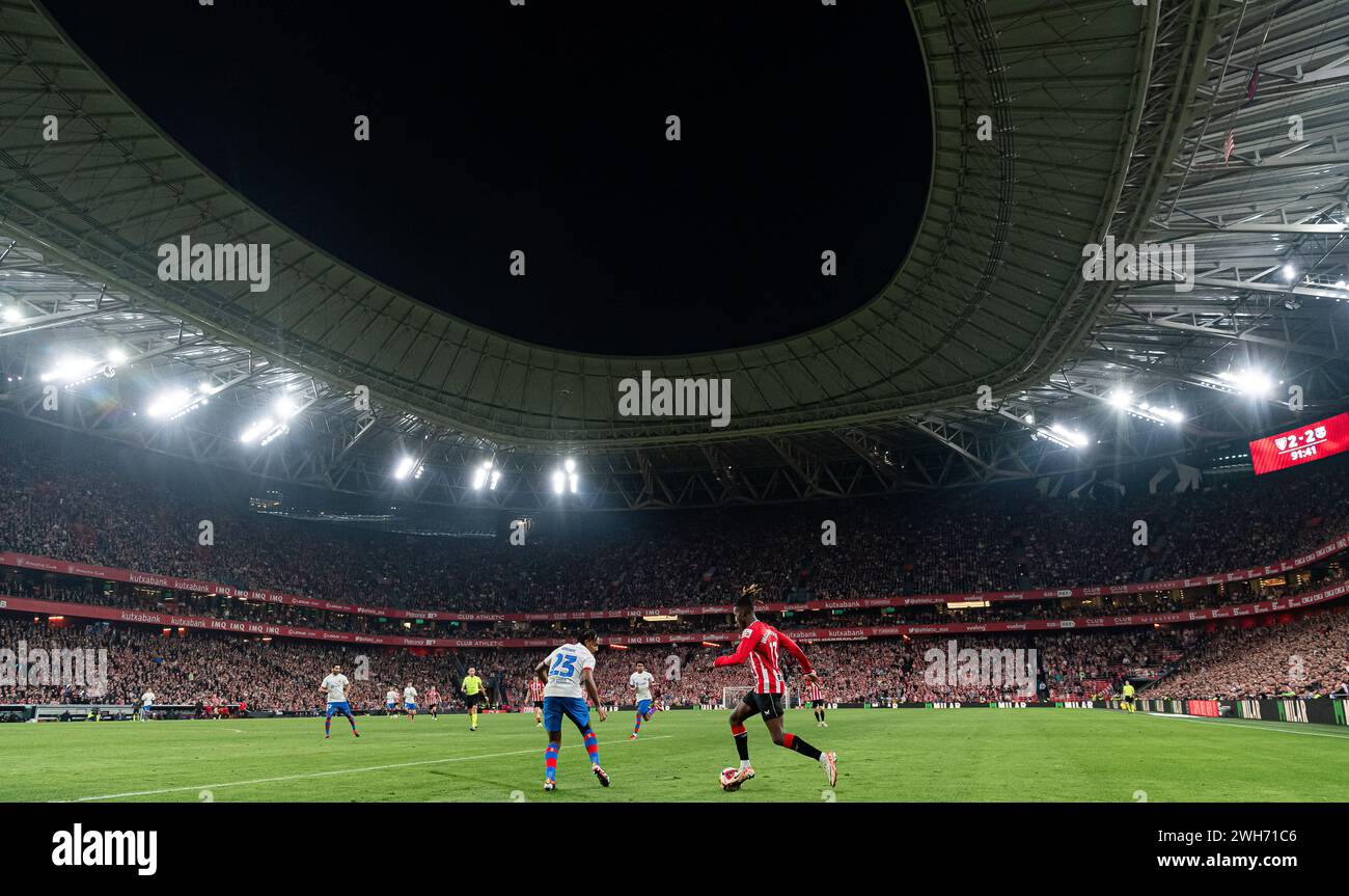 N. 11 Nico Williams Jr di Athletic Club durante il match di Copa del Rey ai quarti di finale tra Athletic Club e FC Barcelona allo stadio San Mames il 24 gennaio 2024 a Bilbao, Spagna. Foto di Victor Fraile / Power Sport Images Foto Stock
