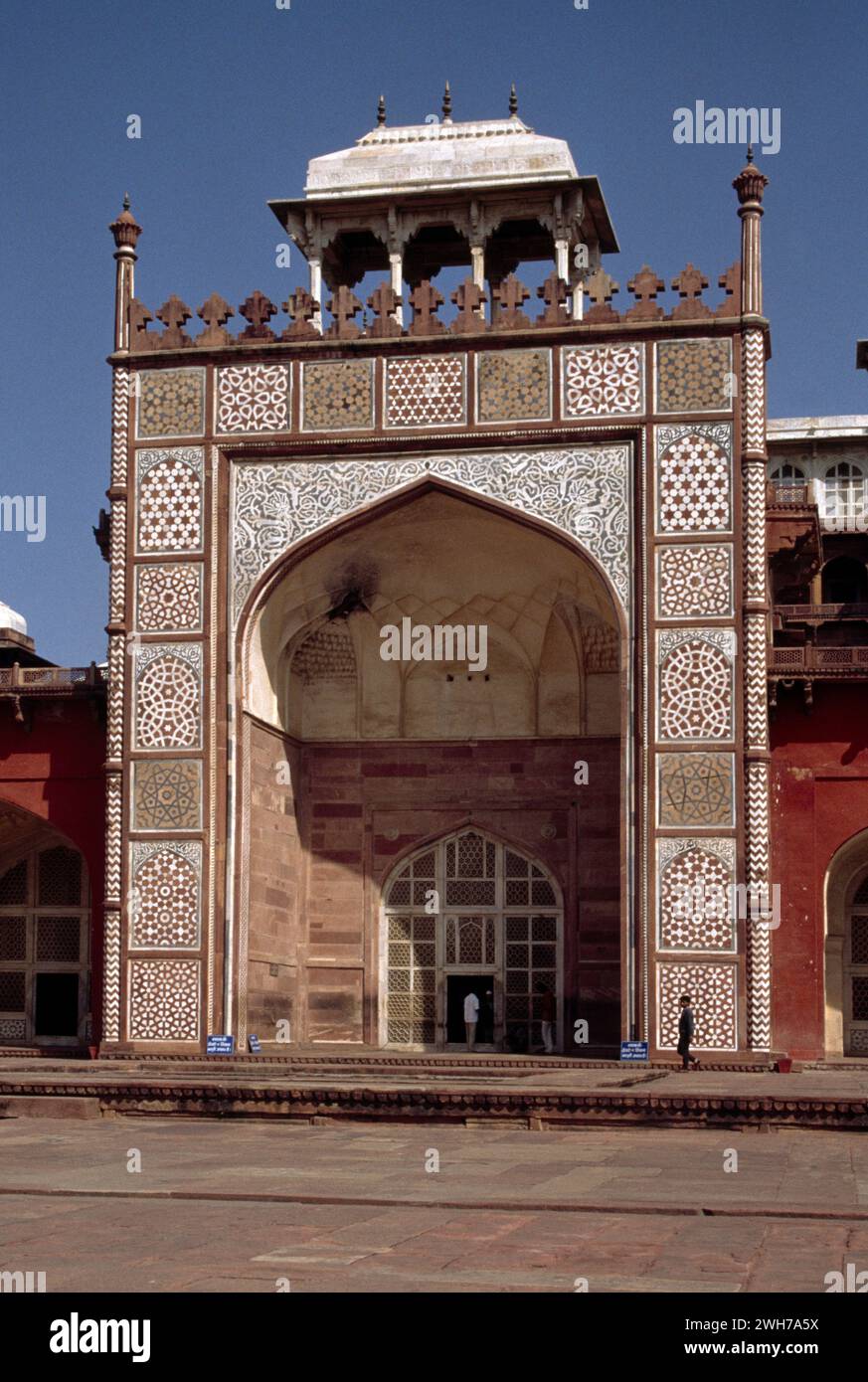 Uttar Pradesh India Agra - Mausoleo dell'imperatore Mughal Sikandra Akbar Foto Stock