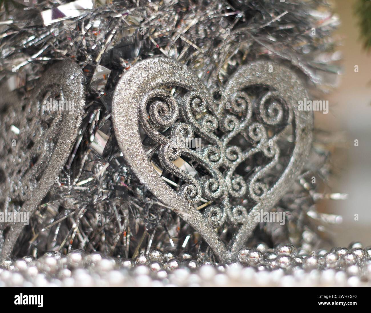 Decorazioni, decorazioni e perline per il nuovo anno Foto Stock