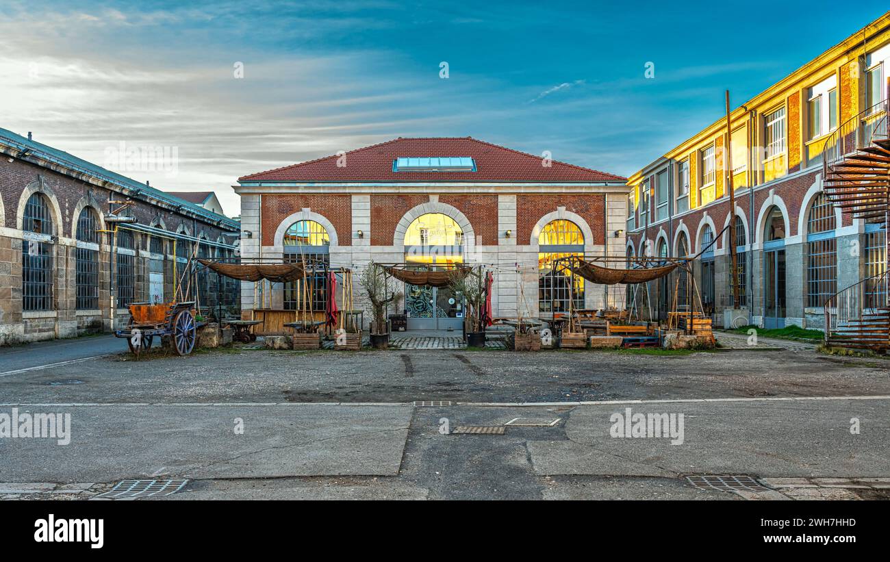 Les Forces Motrices è uno spazio culturale e sociale situato in uno dei principali edifici della grande fabbricazione di armi nella città del design. Saint-Étienne, Francia Foto Stock