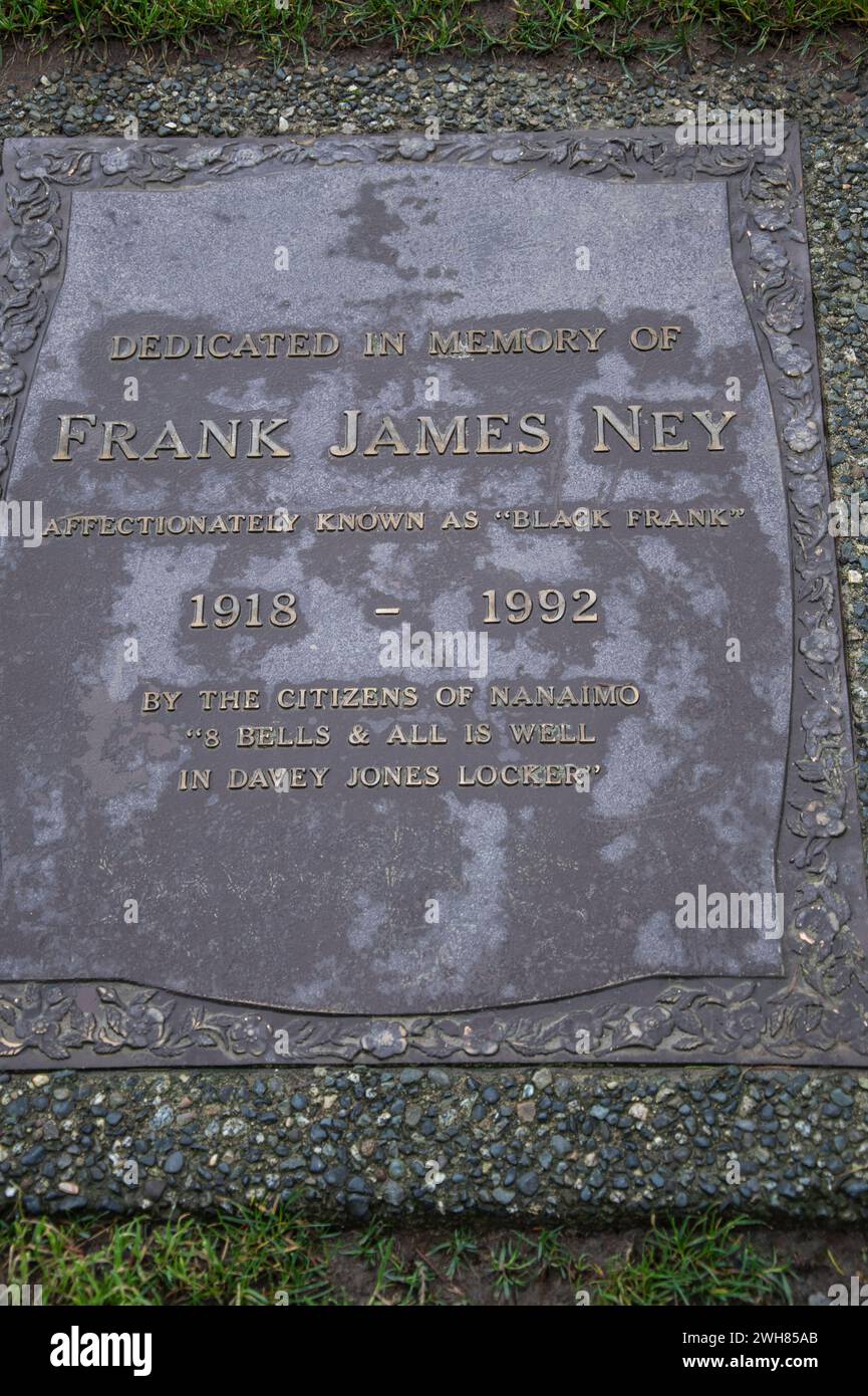 Targa dell'ex sindaco Frank Ney al Maffeo Sutton Park di Nanaimo, British Columbia, Canada Foto Stock