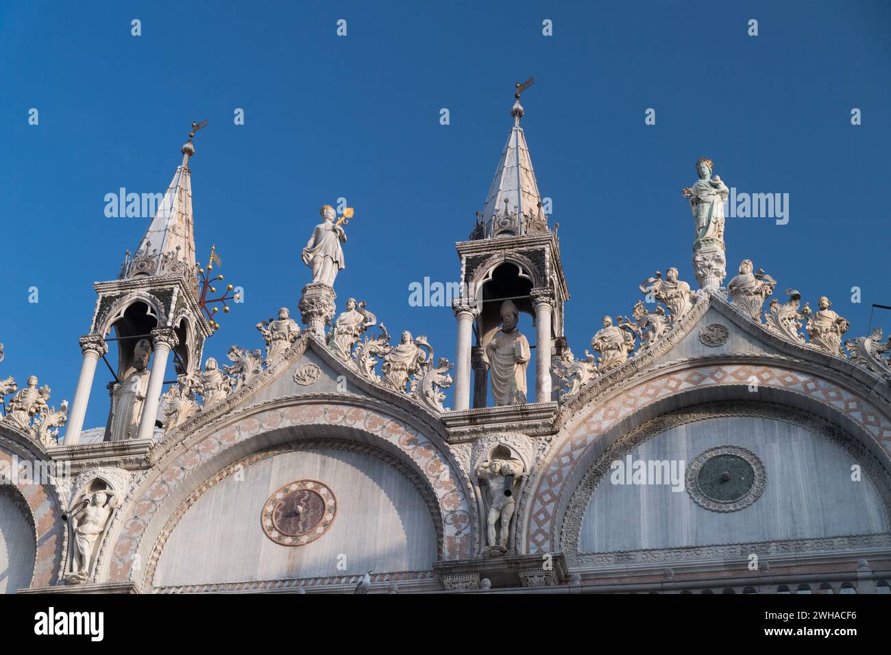 Basilica bizantina, romanica e gotica Cattedrale Patriarcale di San Marco costruita nel IX e XI secolo Foto Stock