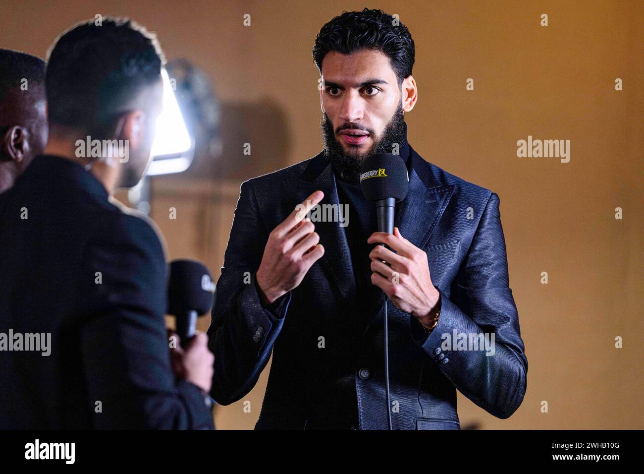 LONDRA, REGNO UNITO. 8 febbraio, 24. Hamzah Sheeraz durante la Queensberry Fight Week Sheeraz vs Williams Press Conference all'Echo Building giovedì 8 febbraio 2024 a LONDRA, INGHILTERRA. Crediti: Taka G Wu/Alamy Live News Foto Stock