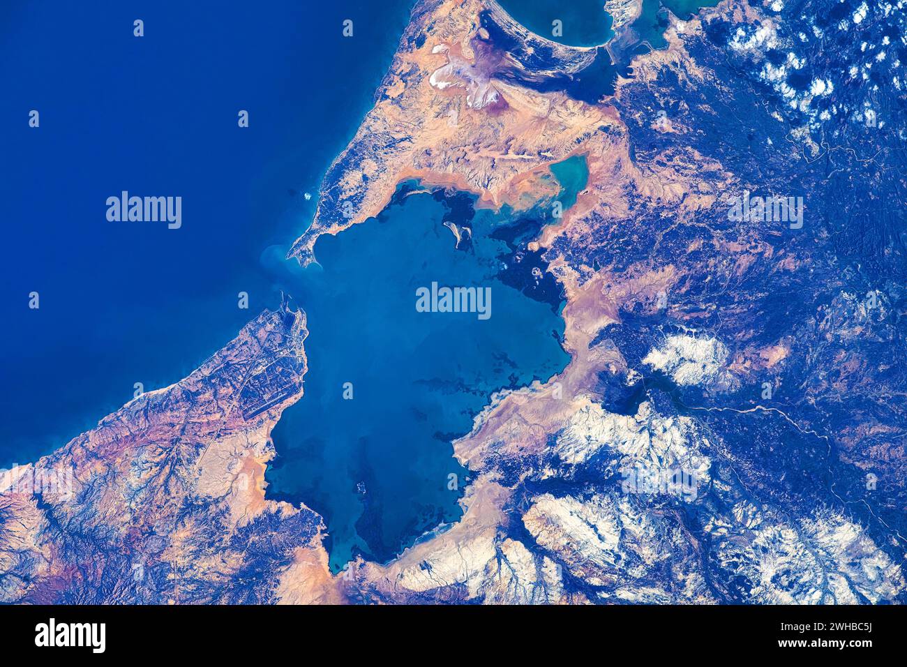 Baia d'acqua sulla costa della Colombia Foto Stock