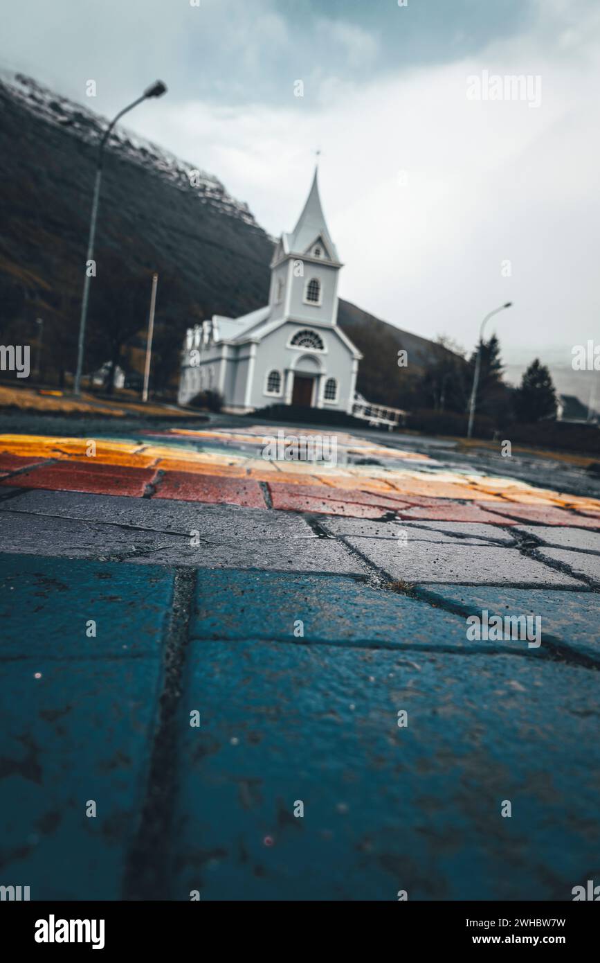 Rainbow Road a Seyðisfjörður, Islanda Foto Stock