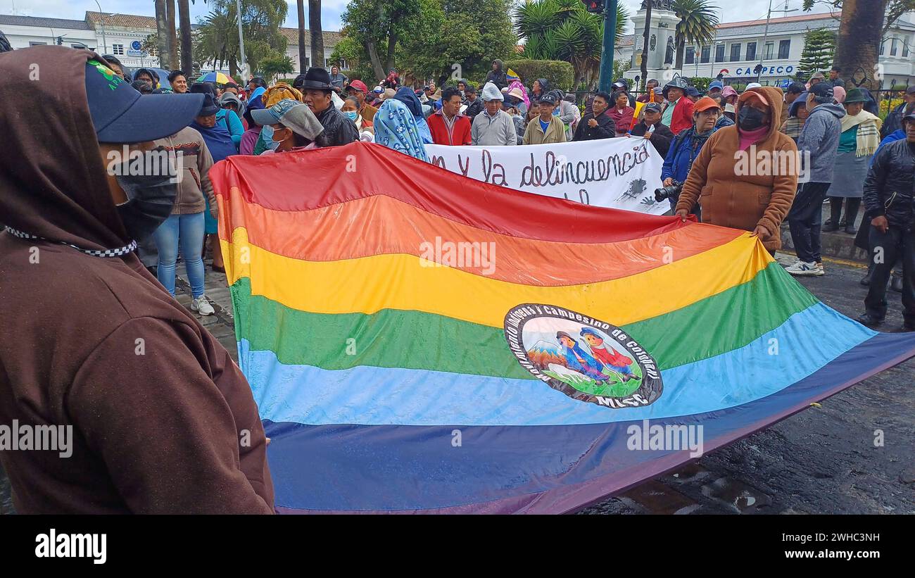 MARCHA-INDIGENA-CONTRA-INSEGURIDAD-TLC Latacunga, viernes 9vde febrero del 2024 Marcha indigena en contra de la inseguridad y del Tratado de Libre Comercio con China. Fotos:Rolando Enriquez/API Latacunga Cotopaxi Ecuador POL-MARCHA-INDIGENA-CONTRA-INSEGURIDAD-TLC-30ab352660b0f9a31a5376b4f6f36722 ** MARCIA INDIGENA CONTRO L'INSICUREZZA FTA Latacunga, venerdì 9 febbraio 2024 marcia INDIGENA CONTRO l'INSICUREZZA e l'accordo di libero scambio con la Cina Foto Stock