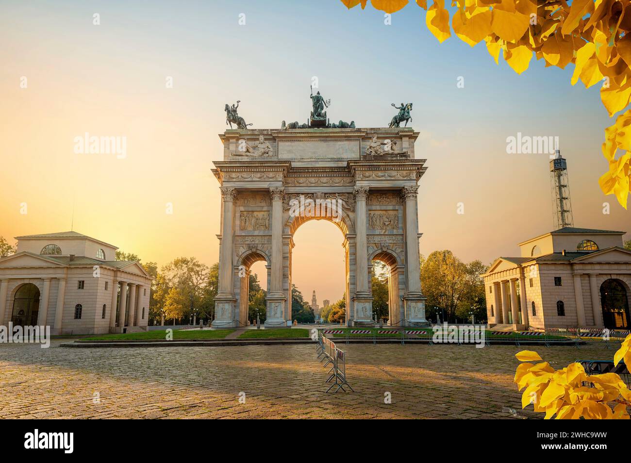 Arco della pace nel Parco Sempione in autunno, Milano, Lombardia, Italia Foto Stock