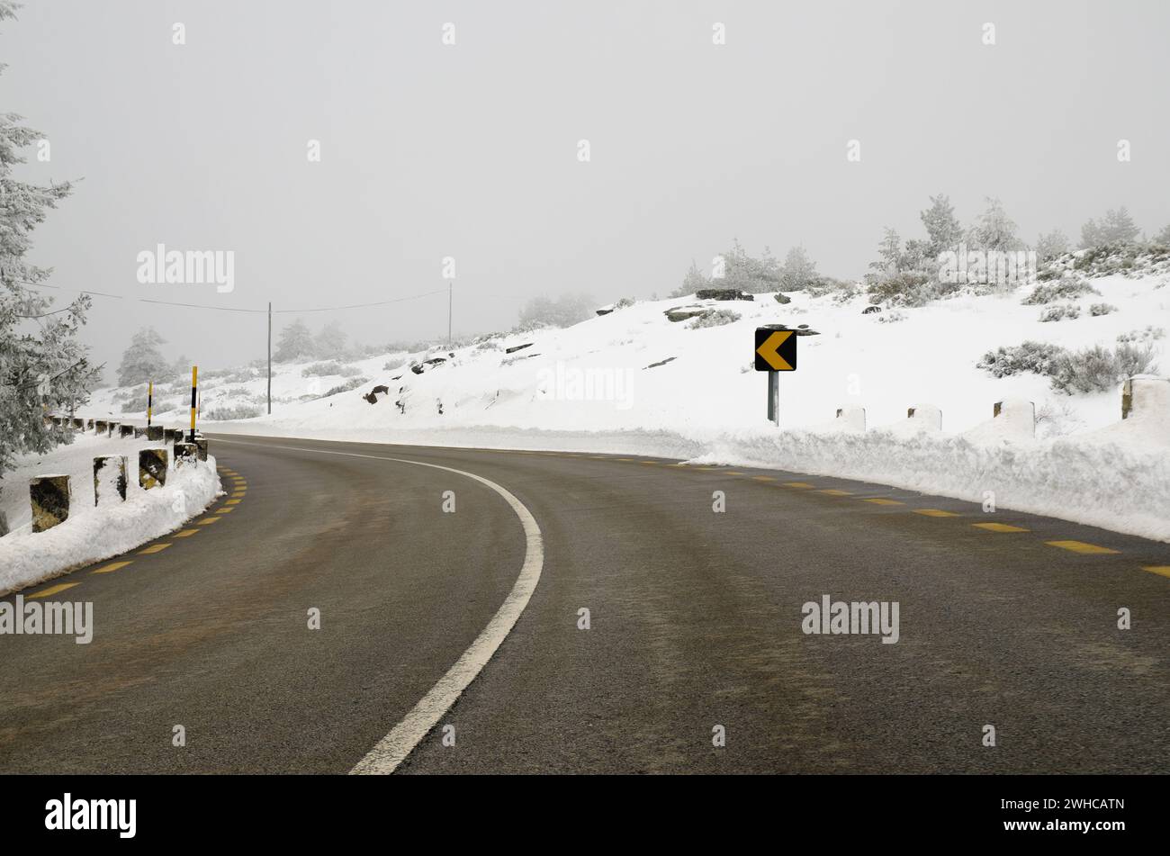 Strada di Snowy Foto Stock