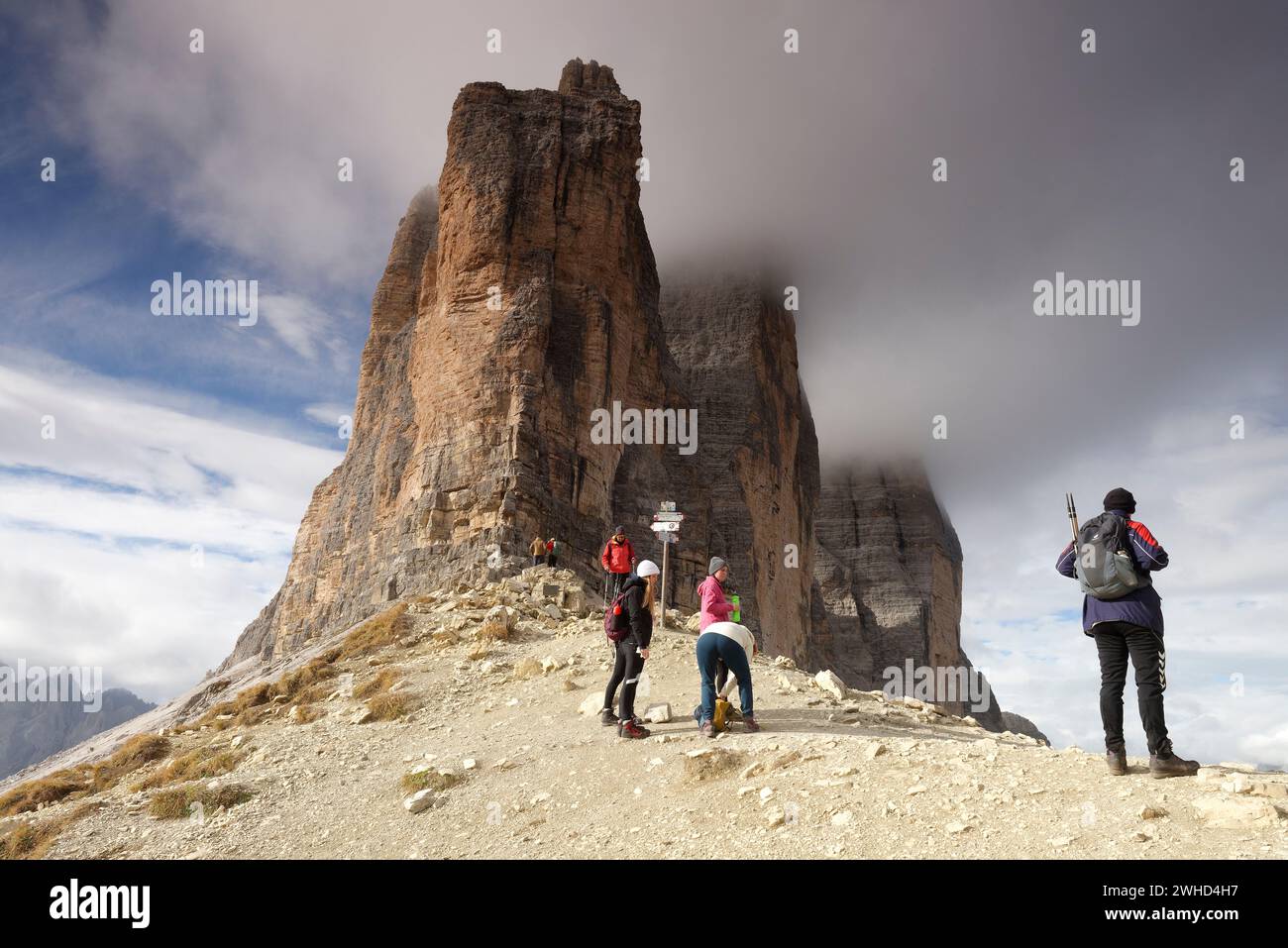 Paternsattel con le facce nord delle tre Cime (2999 m), alta Pusteria, Dolomiti di Sesto, Provincia di Bolzano, Trentino-alto Adige, alto Adige, alto Adige, Alpi, Dolomiti, Parco naturale delle tre Cime, Italia Foto Stock