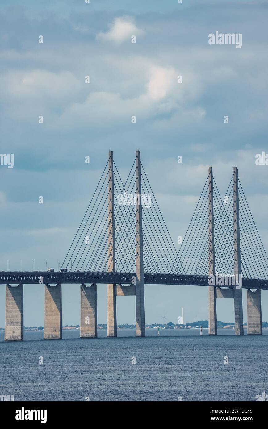 Ponte Oresund, un collegamento vitale tra Copenaghen, Danimarca, e Malmo, Svezia. Foto Stock