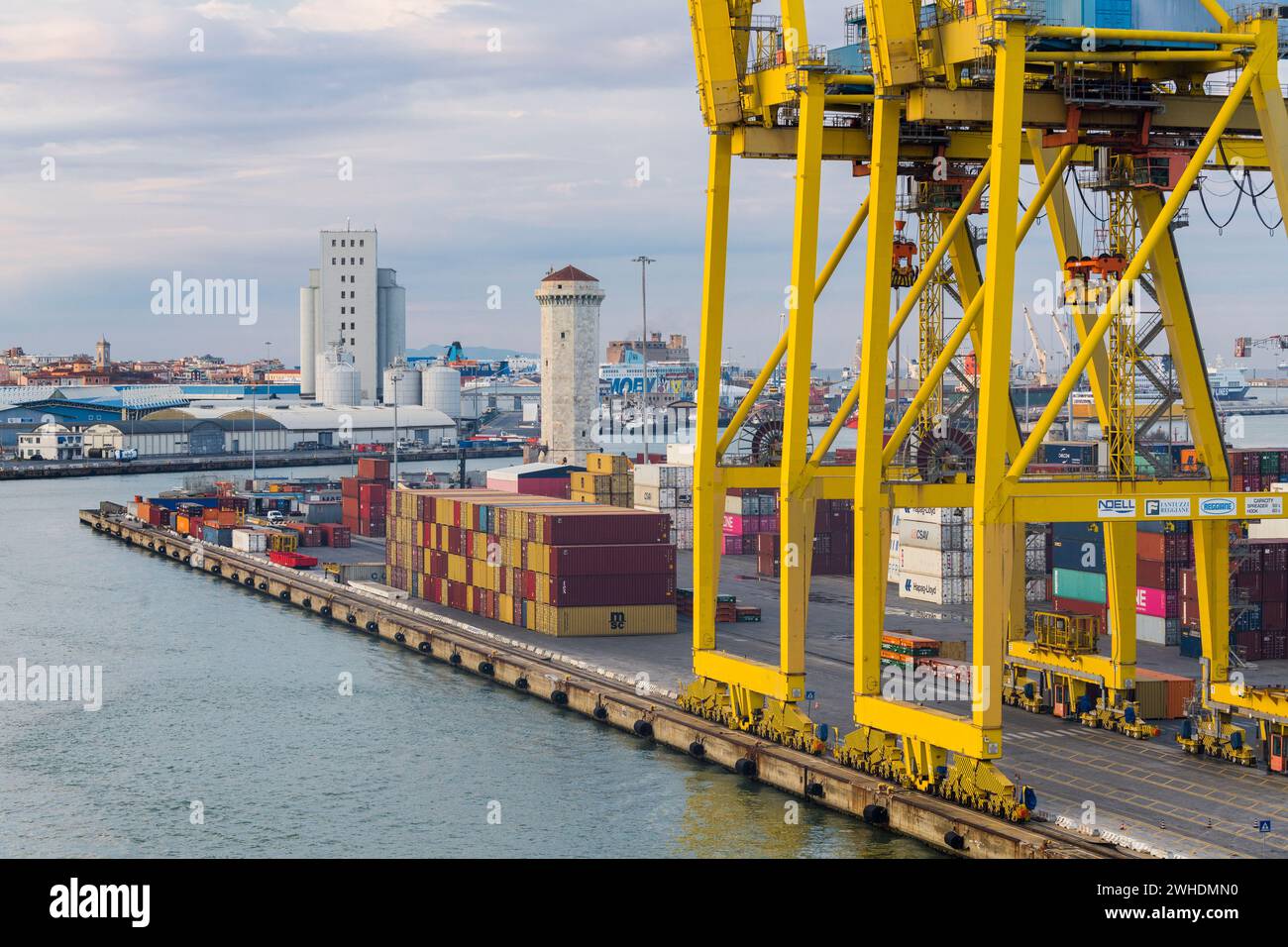 Porto di Livorno, Italia Foto Stock