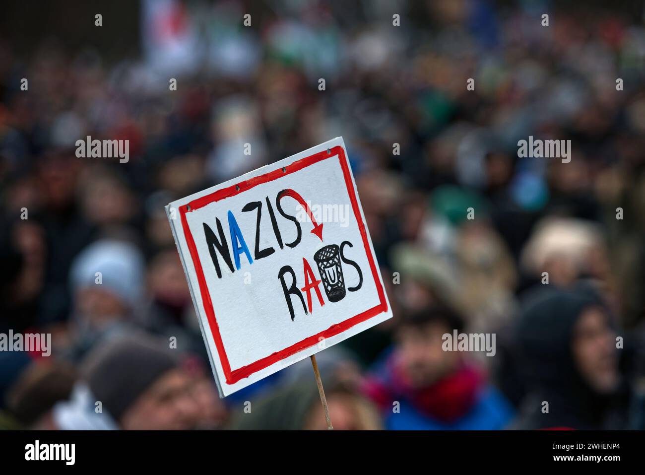 "21.01.2024, Germania, Berlino, Berlino - dimostrazione contro la destra nel distretto governativo dell'Alleanza contro il diritto sotto il Foto Stock