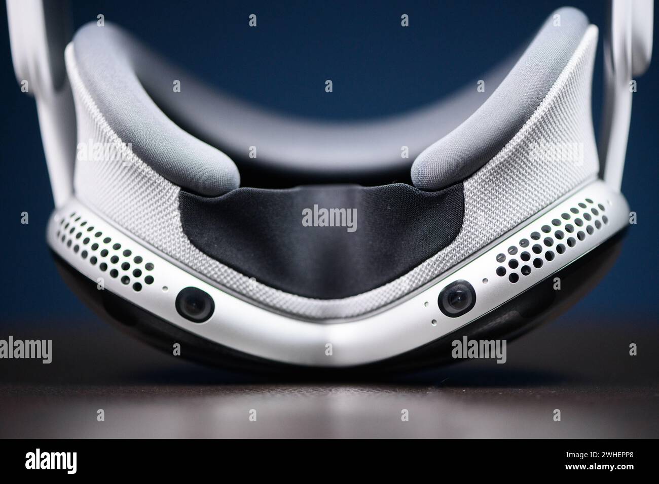 HCMC, VN - febbraio 2024. Apple Vision Pro per uso editoriale Foto Stock