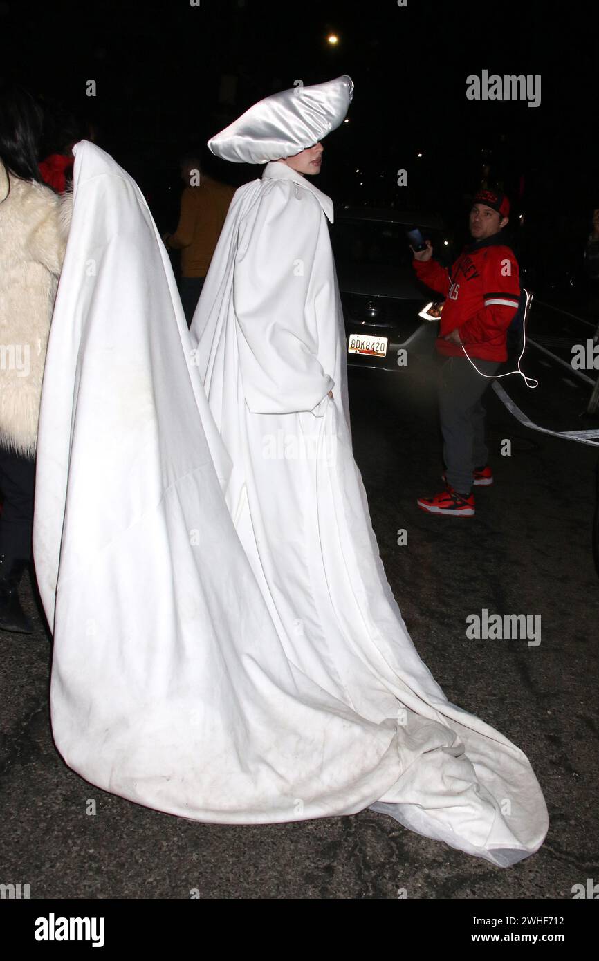 New York, New York, Stati Uniti. 9 febbraio 2024. Julia Fox a Willy Chavarria RTW autunno 2024 come parte della New York Ready to Wear Fashion Week il 9 febbraio 2024 a New York Credit: RW/Media Punch/Alamy Live News Foto Stock