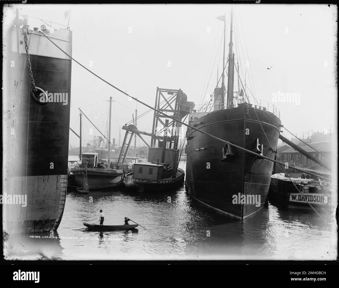 Caricamento dei piroscafi nel porto di Montreal intorno agli anni '1880 Navi attraccate nel porto Foto Stock