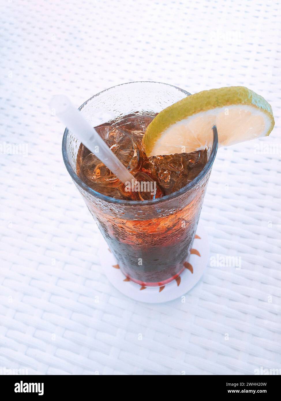 Cuba Libre, un cocktail i a Bar Foto Stock