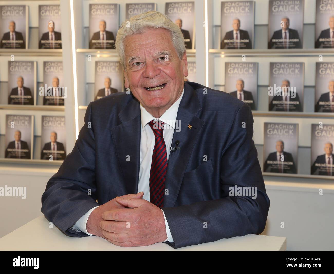 L'ex presidente federale Joachim Gauck alla Fiera del Libro di Lipsia il 04/27/2023 Foto Stock
