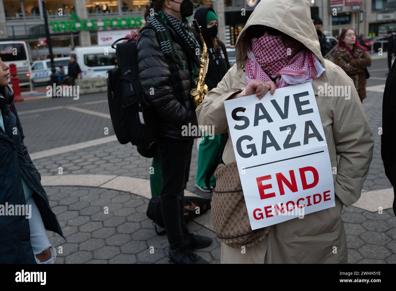 New York, Stati Uniti. 9 febbraio 2024. Manifestante a Union Square credito: M. Stan Reaves/Alamy Live News Foto Stock