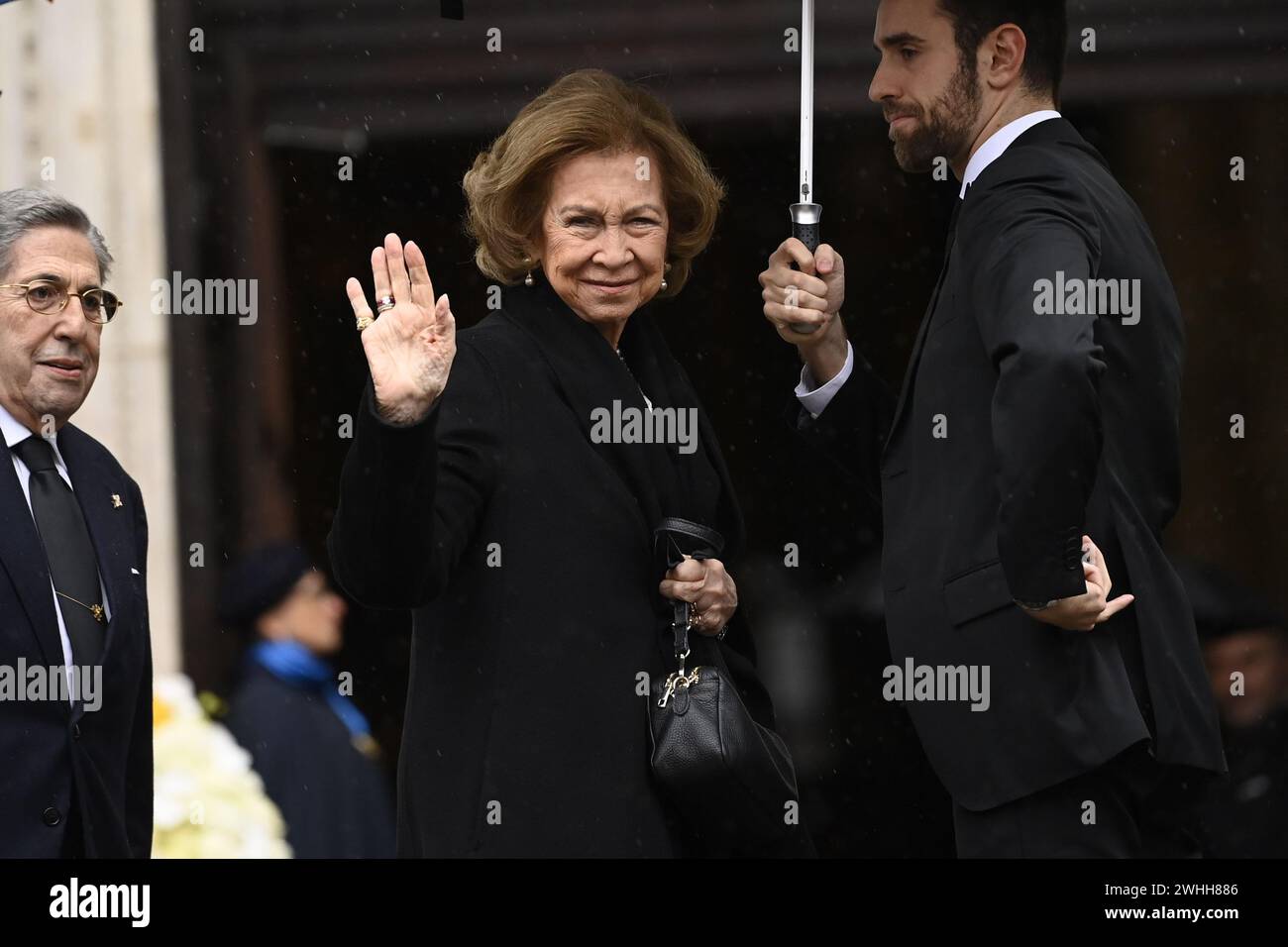 Sofia Regina di Spagna al funerale di Vittorio Emanuele di Savoia (86 anni) nel Duomo di Torino, Basilica Cattedrale metropolitana di San Giovanni Battista.Vittorio Emanuele di Savoia (morto il 3 febbraio 2024 nella sua casa di Ginevra) figlio di Umberto II (ultimo Re d'Italia) e di Maria José del Belgio. Cronaca - Torino, Italia - sabato 10 febbraio 2024 (foto di Fabio Ferrari/LaPresse) Regina Sofia Spagna ai funerali di Vittorio Emanuele di Savoia (età 86 anni) presso il Duomo di Torino, Basilica Cattedrale metropolitana di San Giovanni Battista. Vittorio Emanuele di Savoia (morto il 3 febbraio 2024 nel Foto Stock