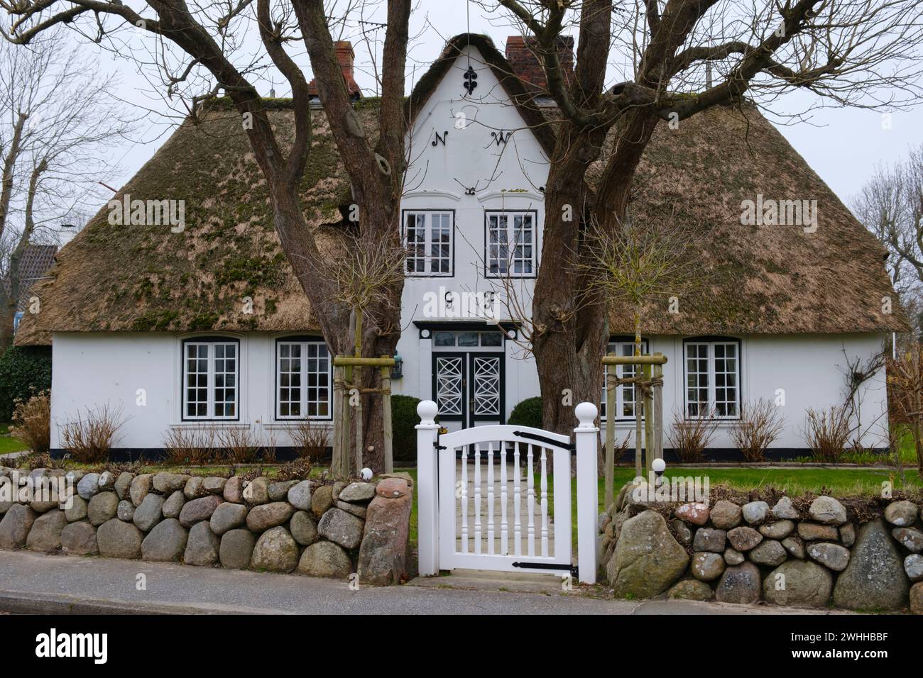 Tipica casa di paglia sull'isola di Sylt Foto Stock