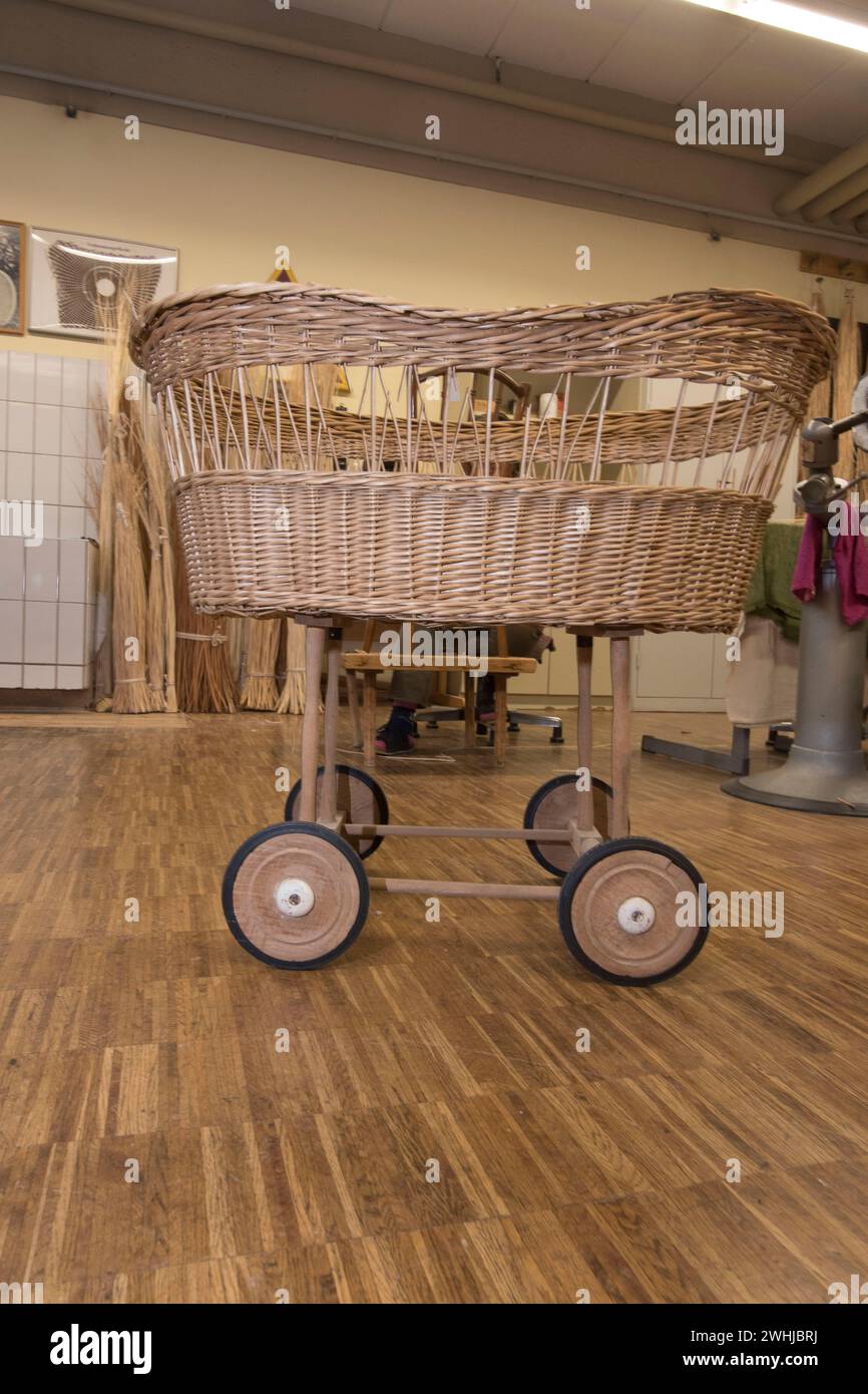 Un cestello trita un cestello Foto Stock