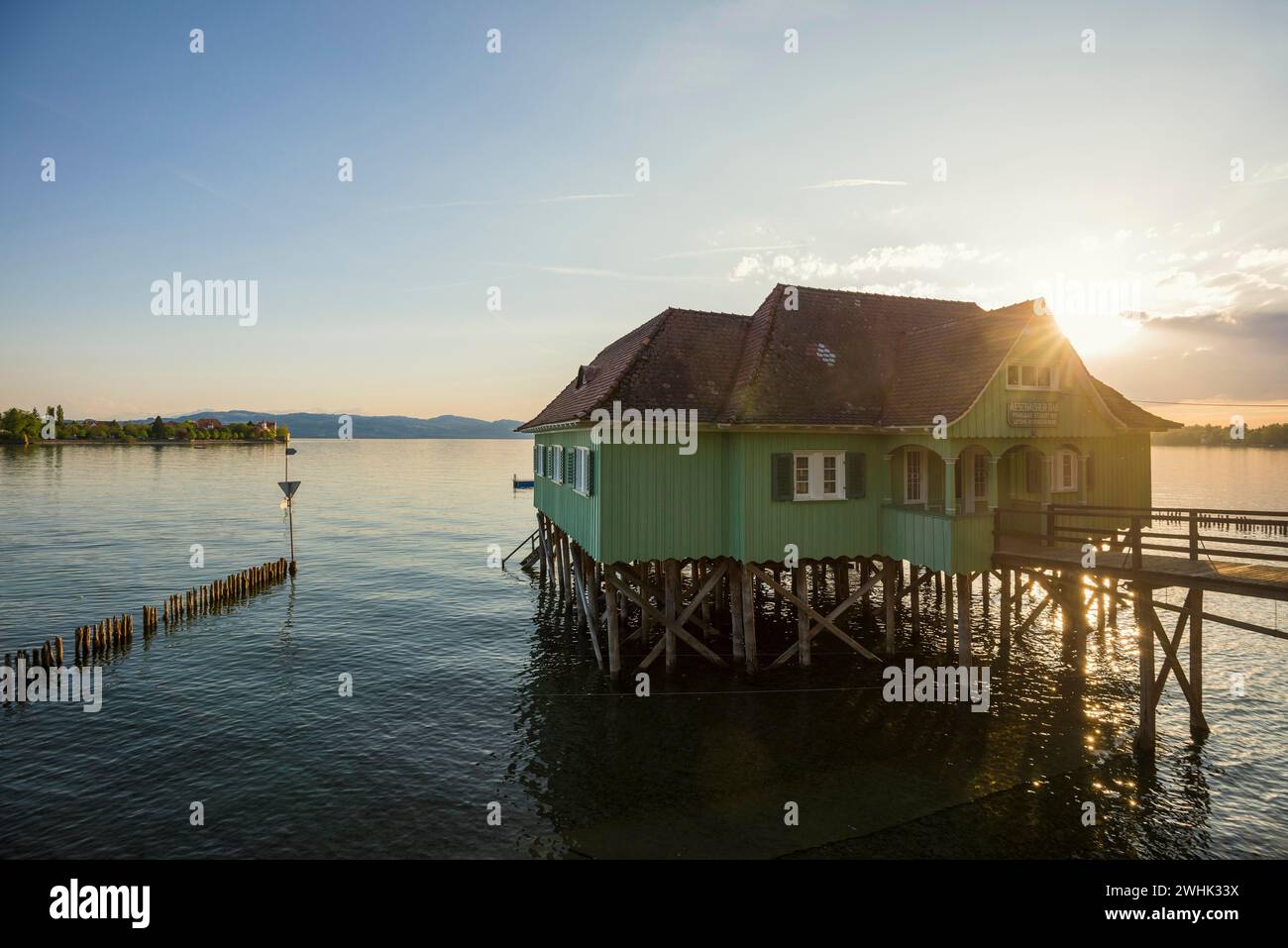 Aeschacher Bad, stabilimento balneare, dimora storica in pile, Lindau, lago di Costanza, Baviera, Germania Foto Stock