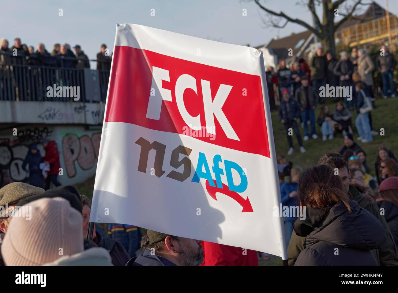 Striscione con l'iscrizione FCK AfD, grande manifestazione contro l'estremismo di destra e AfD il 27 gennaio 2024 a Duesseldorf, Nord Foto Stock