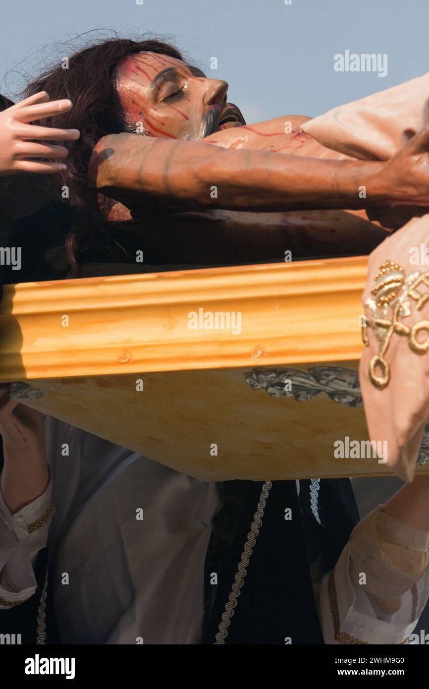 Antigua, Guatemala. Processione del venerdì Santo. Señor Sepultado, Cristo dopo la Crocifissione. Foto Stock