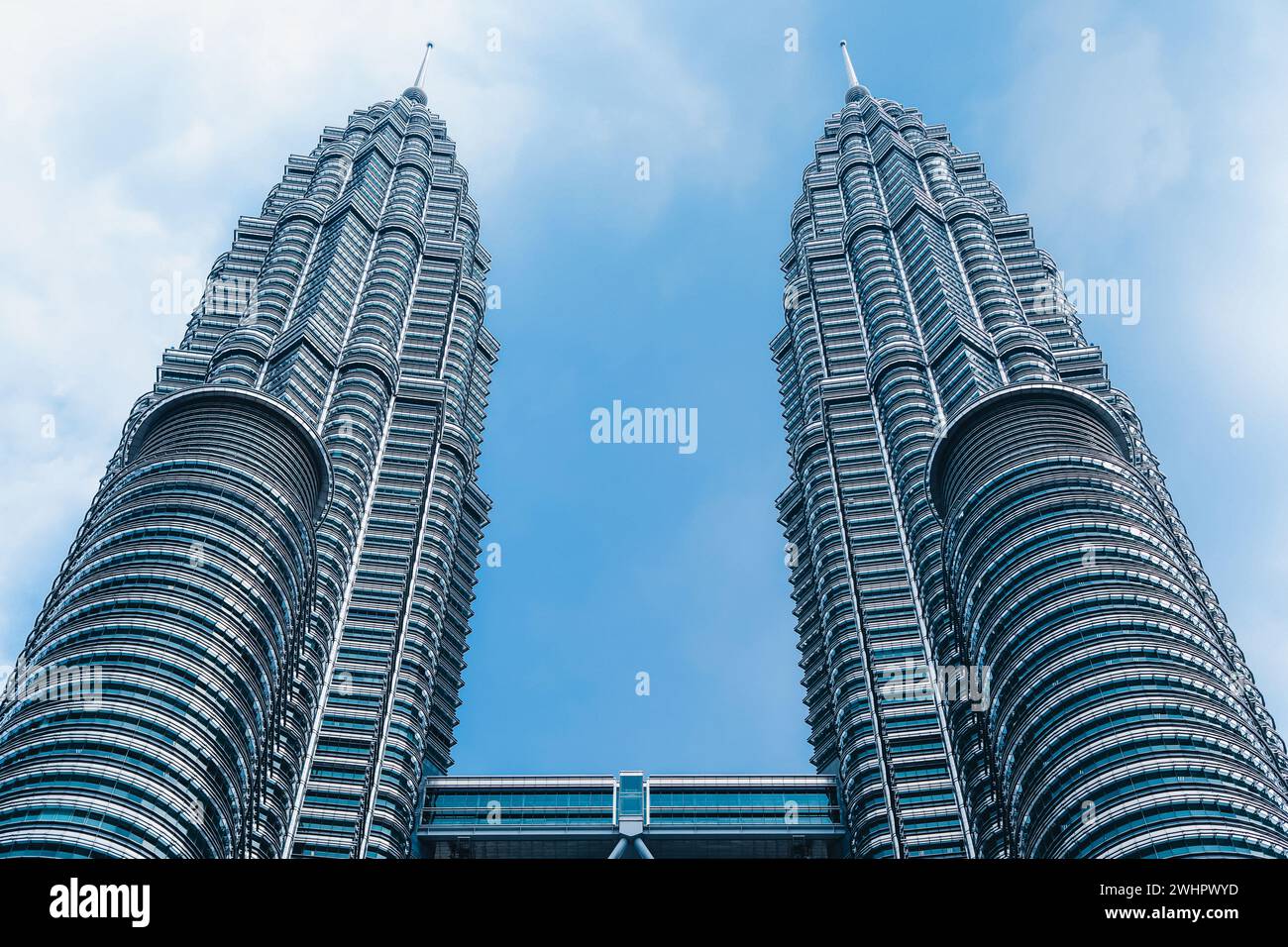 Famoso e moderno edificio delle Petronas Twin Towers a Kuala Lumpur, Malesia Foto Stock